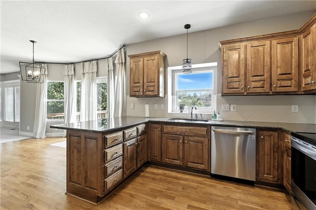 1425 NE Stonewood Drive — photo 11
