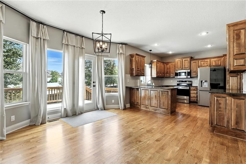 1425 NE Stonewood Drive — photo 13