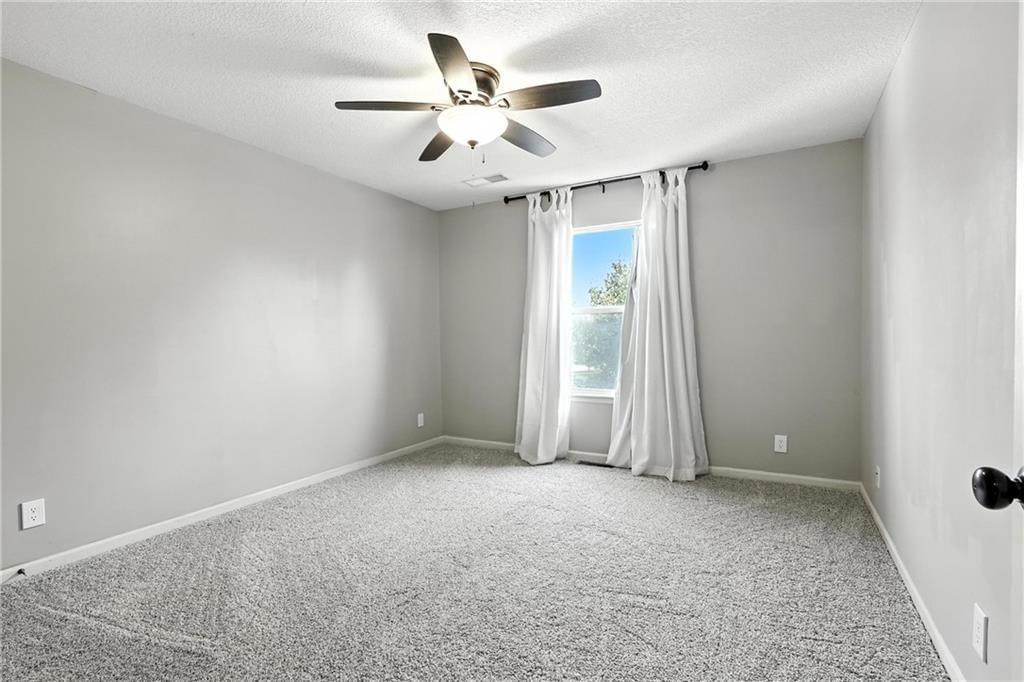1425 NE Stonewood Drive — photo 26