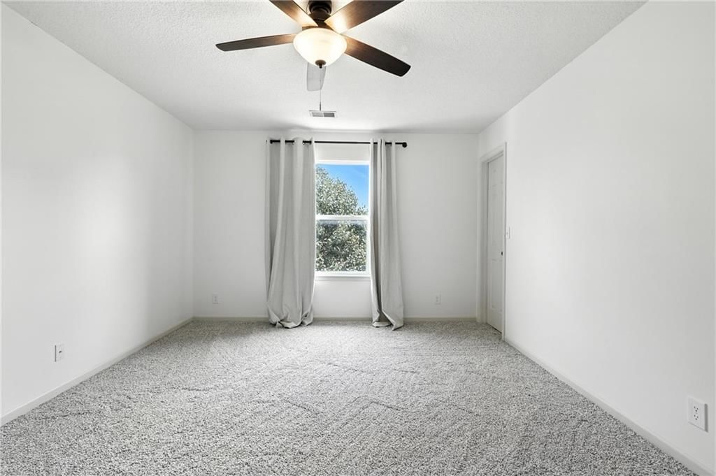 1425 NE Stonewood Drive — photo 29