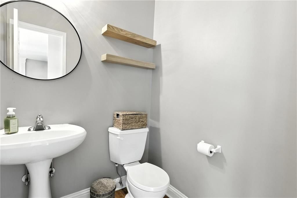 1425 NE Stonewood Drive — photo 31