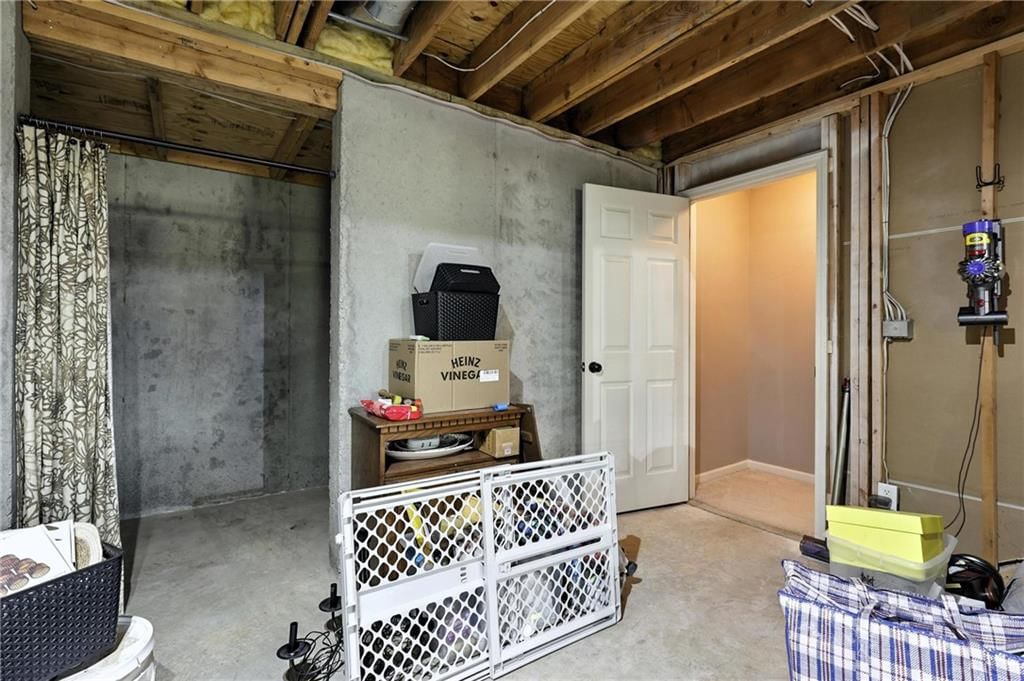1425 NE Stonewood Drive — photo 36
