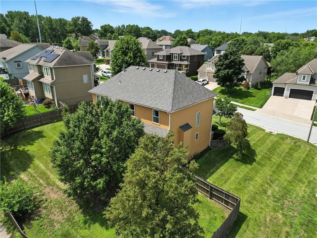 1425 NE Stonewood Drive — photo 39
