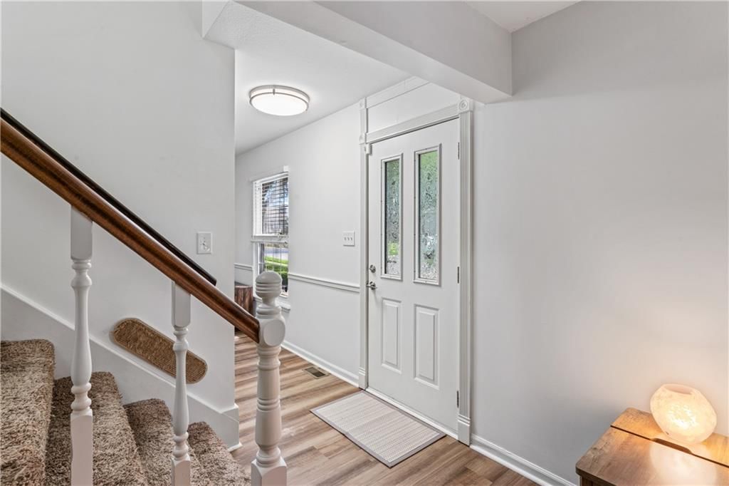 1320 SE Knights Bridge Street — photo 4