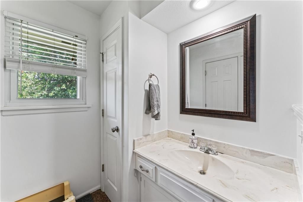 1320 SE Knights Bridge Street — photo 23