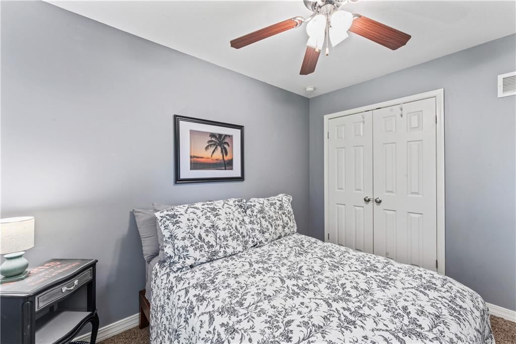1320 SE Knights Bridge Street — photo 25