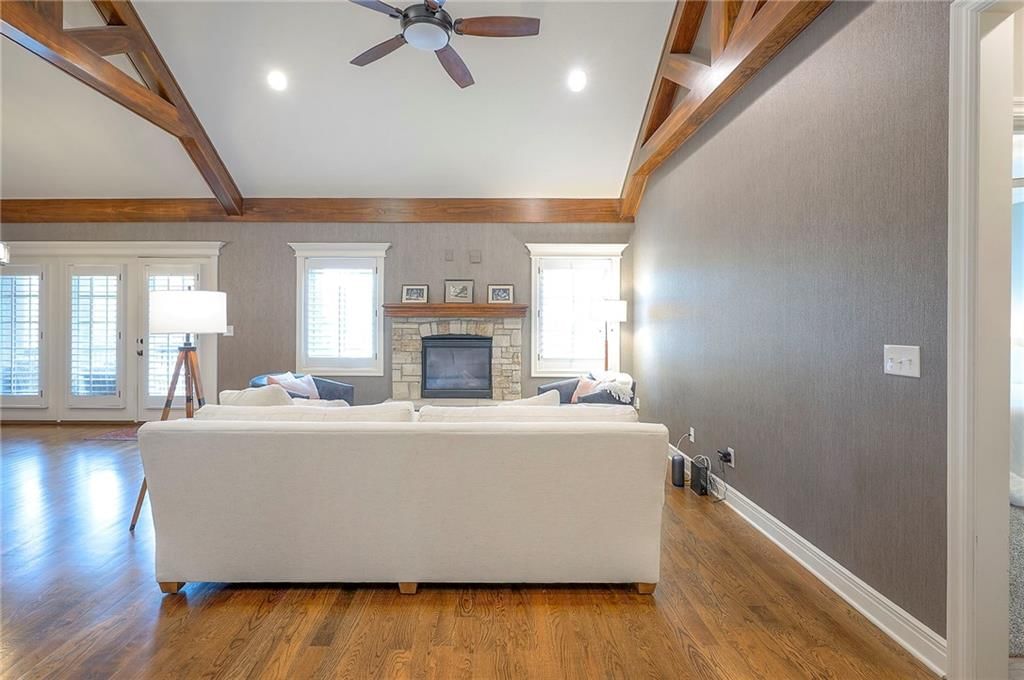 14744 Meadow Lane — photo 9