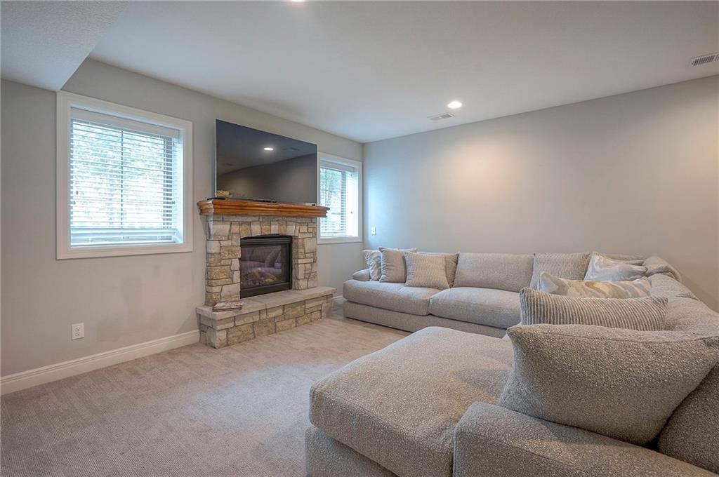 14744 Meadow Lane — photo 36