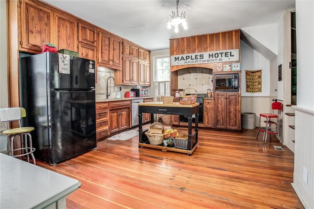 522 W Maple Avenue — photo 13