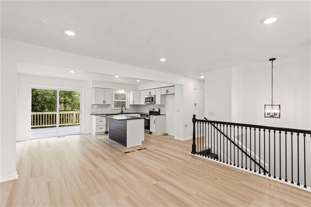 104 W Meriwood Lane — photo 4