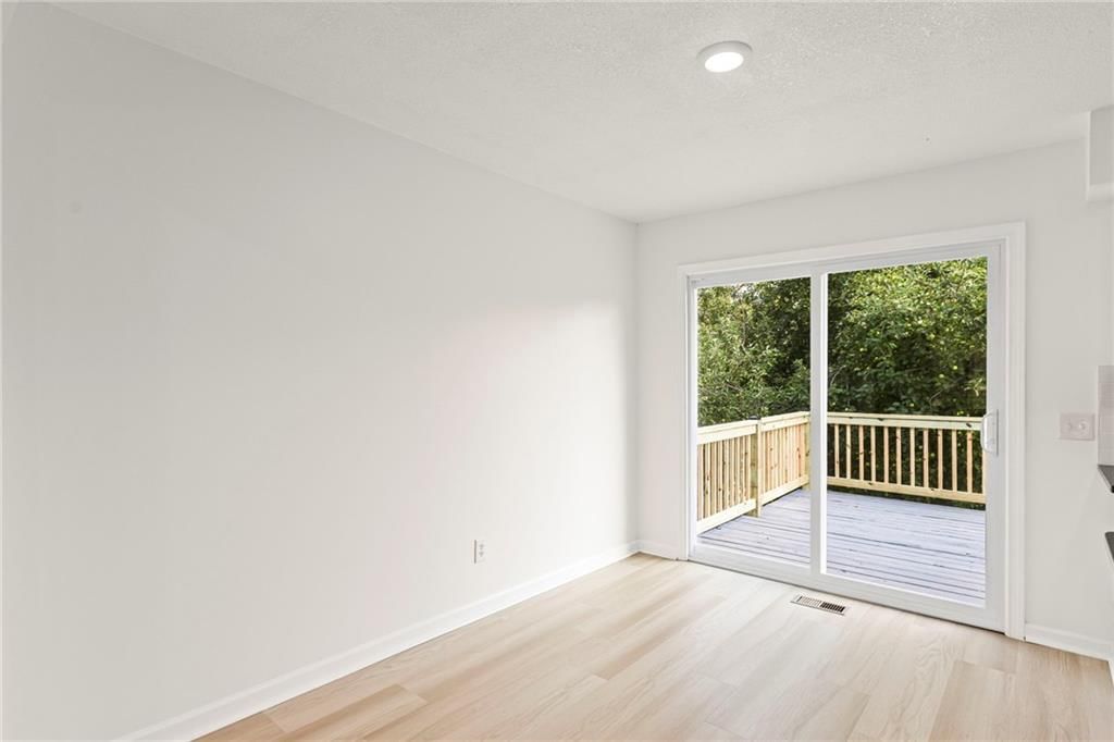 104 W Meriwood Lane — photo 7