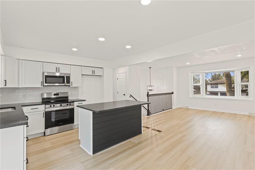 104 W Meriwood Lane — photo 9