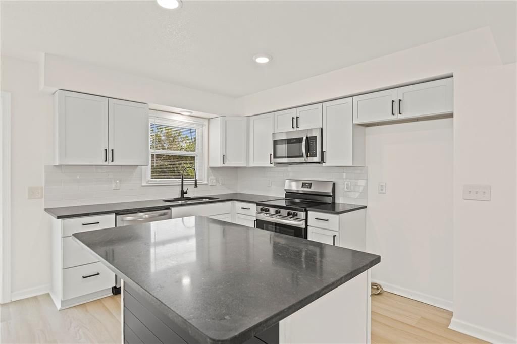 104 W Meriwood Lane — photo 10
