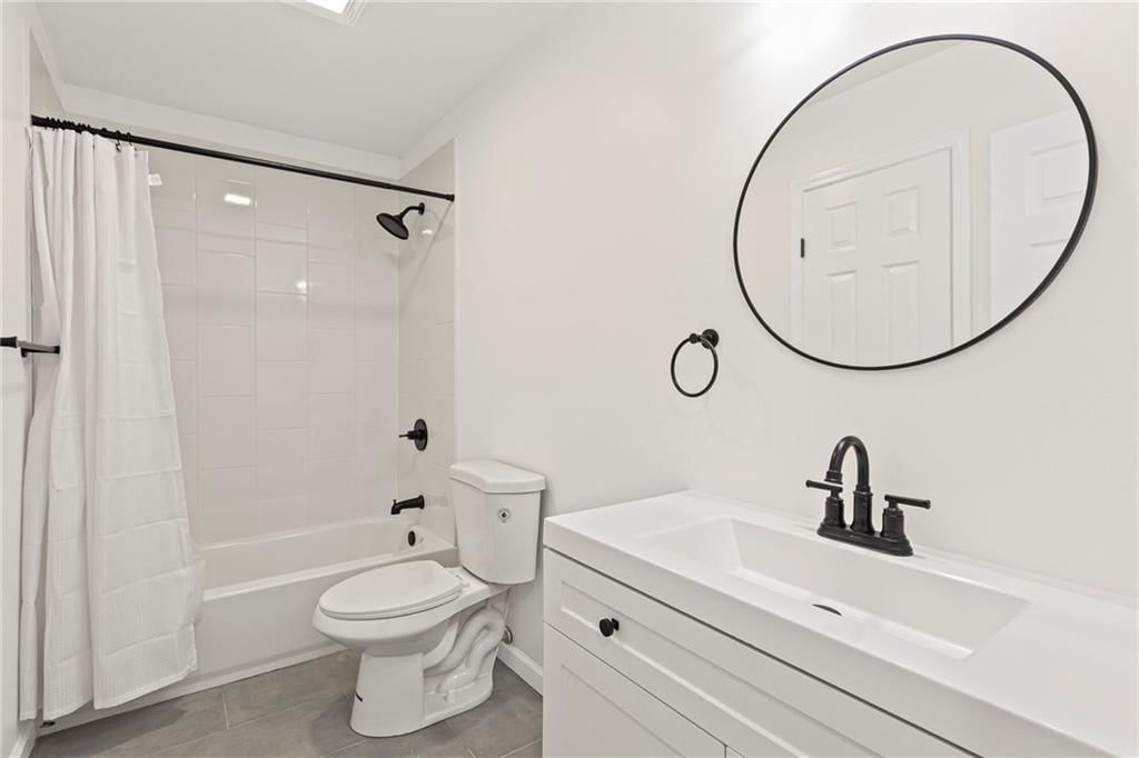 104 W Meriwood Lane — photo 17