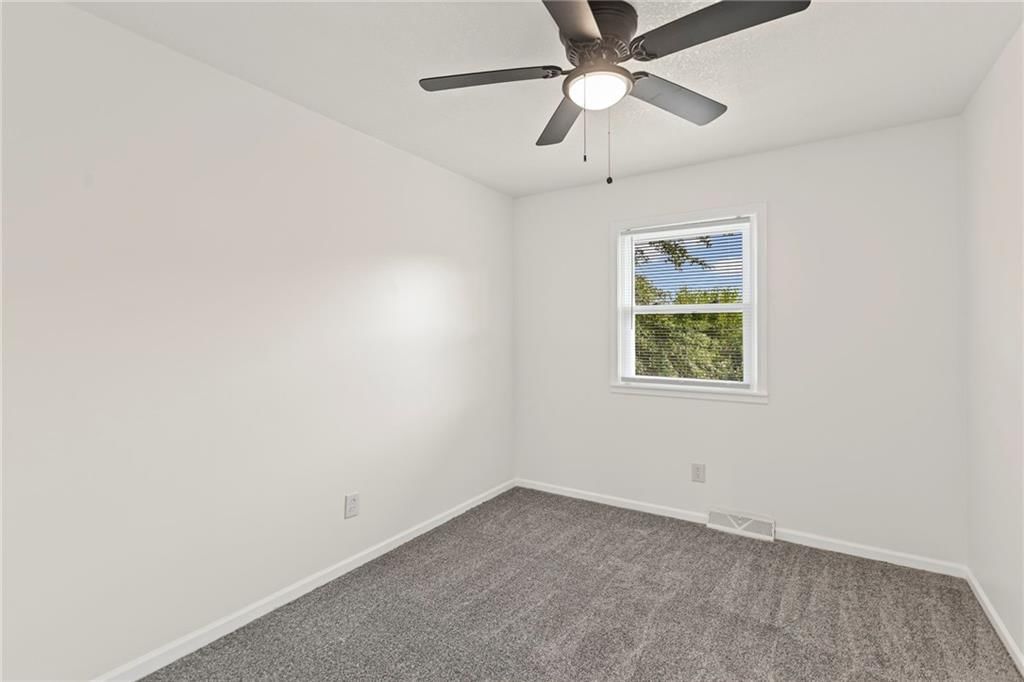 104 W Meriwood Lane — photo 18