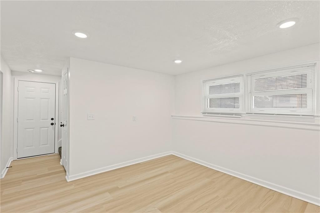 104 W Meriwood Lane — photo 23