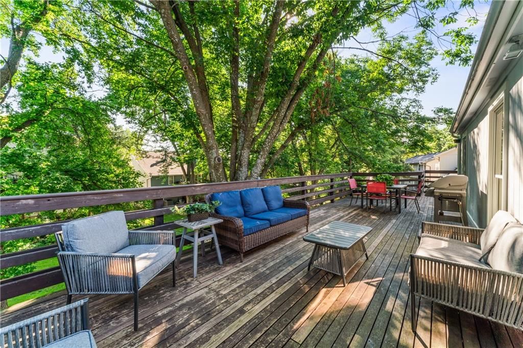 Photo 33 of 37 - 14508 W 68TH Terrace