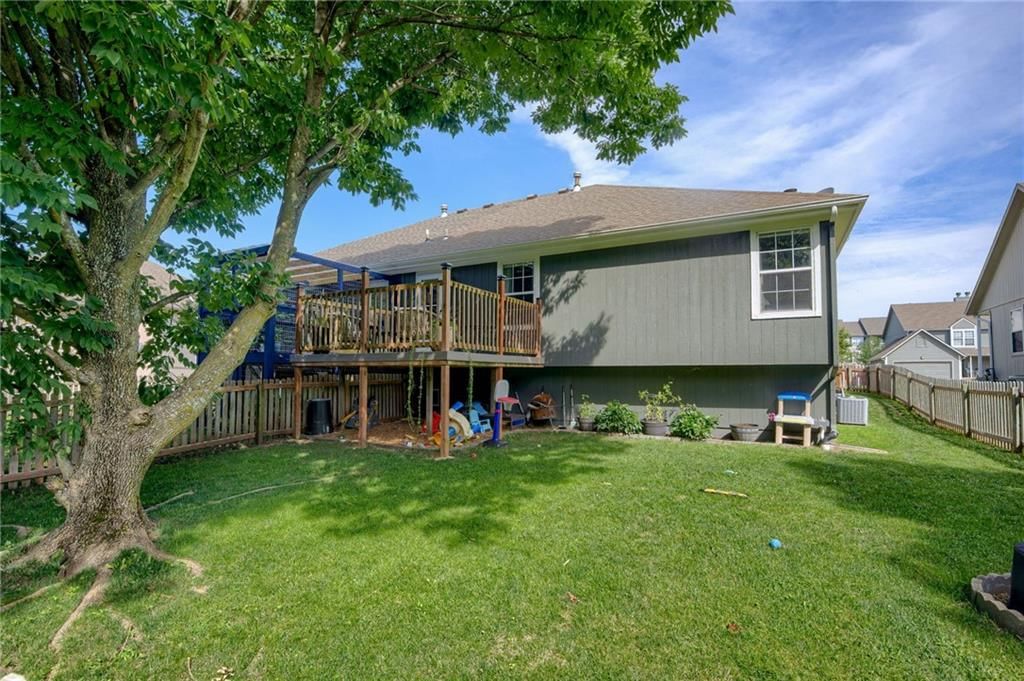 Photo 27 of 30 - 628 NE Swann Circle