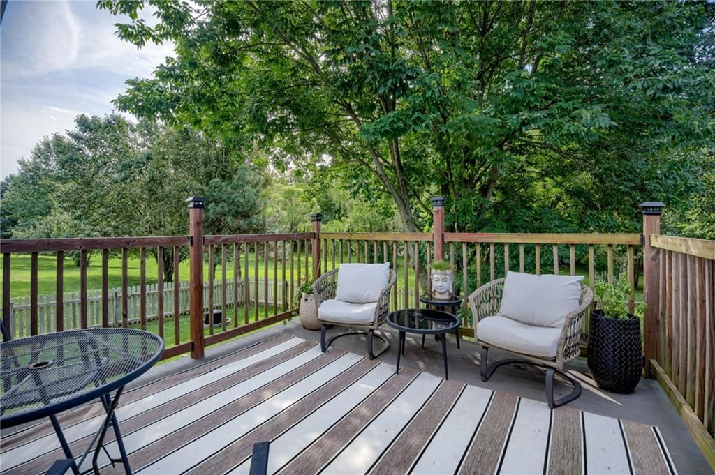 Photo 29 of 30 - 628 NE Swann Circle