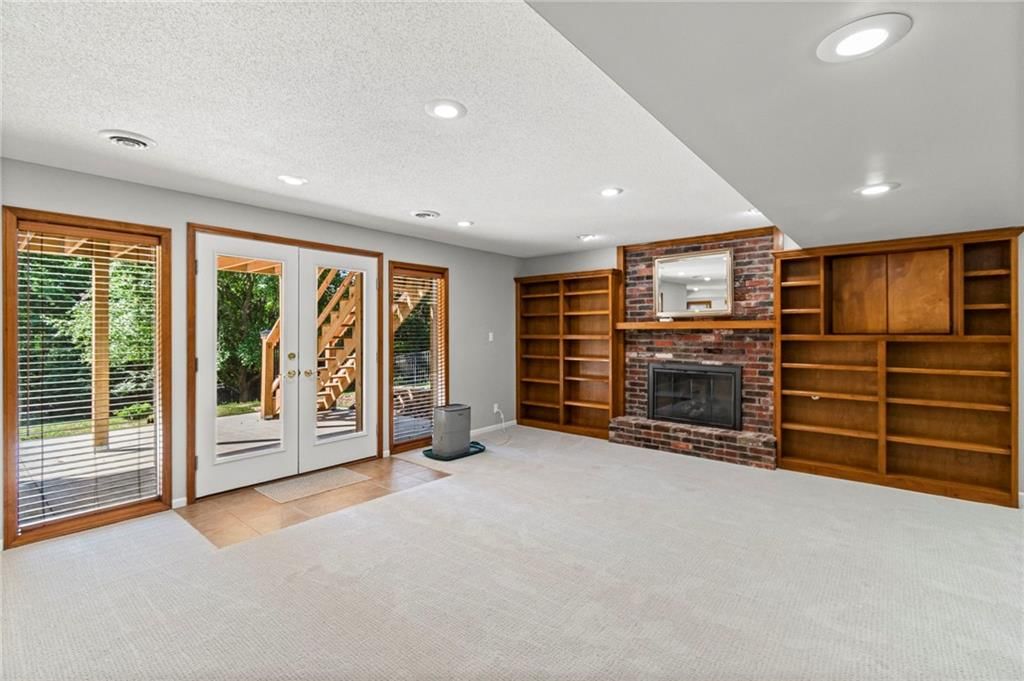 12023 NW Country Club Court — photo 32