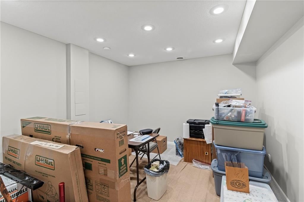12023 NW Country Club Court — photo 35