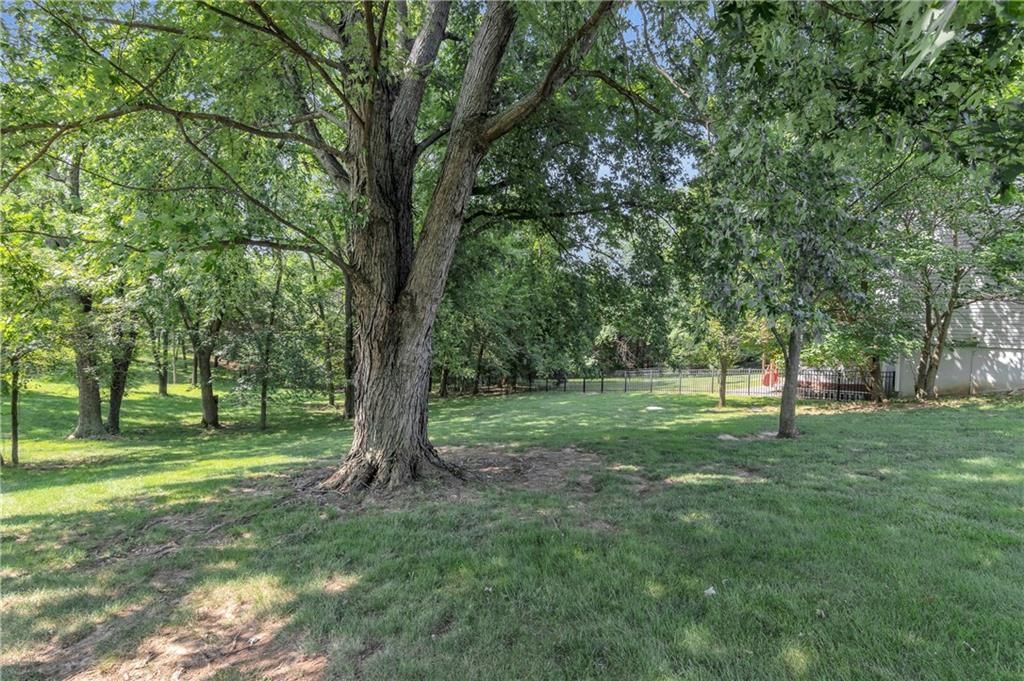 12023 NW Country Club Court — photo 44