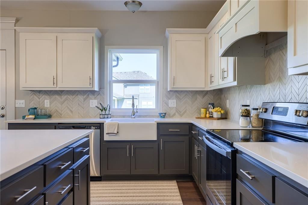 9284 Zarda Drive — photo 5