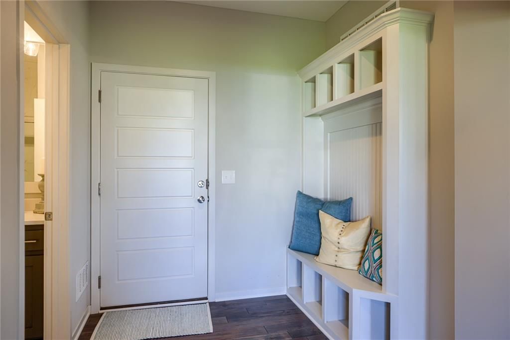9284 Zarda Drive — photo 8