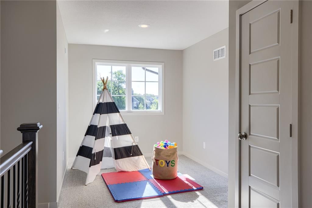 9284 Zarda Drive — photo 21
