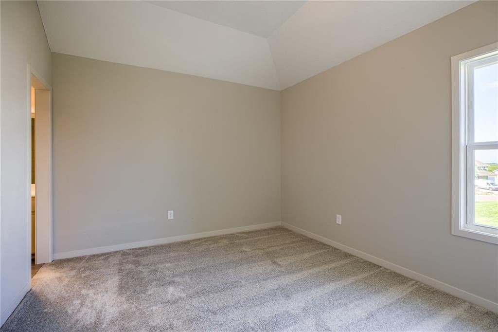 9284 Zarda Drive — photo 25