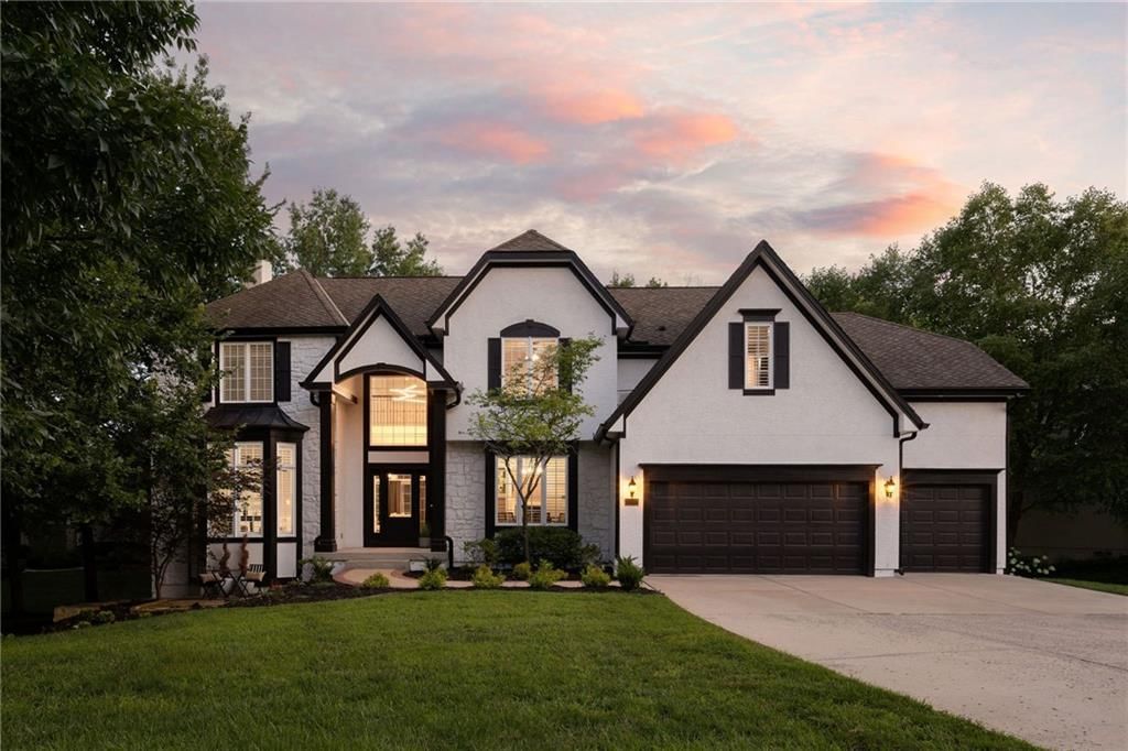 15142 Windsor Circle, Leawood, KS