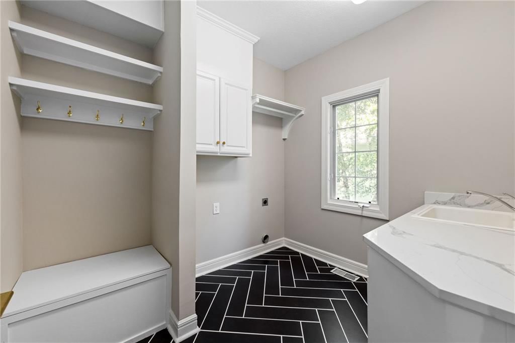15142 Windsor Circle — photo 17