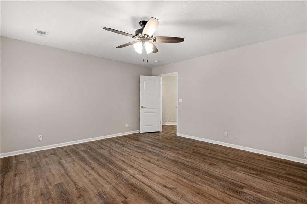 15142 Windsor Circle — photo 29