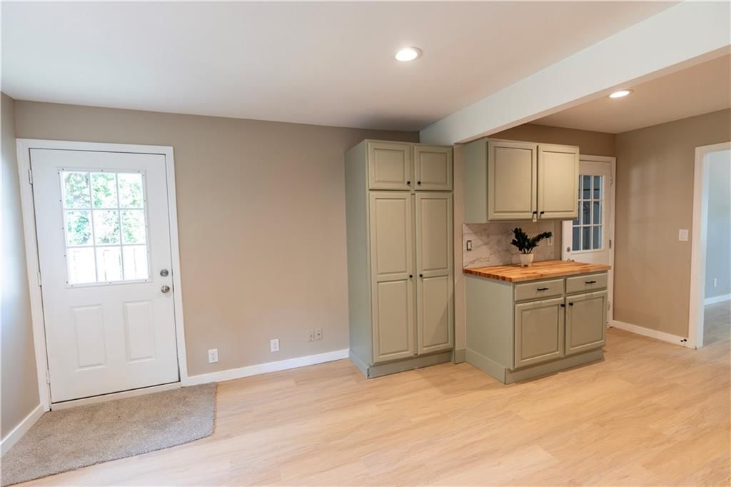 Photo 15 of 38 - 9012 E 75th Street