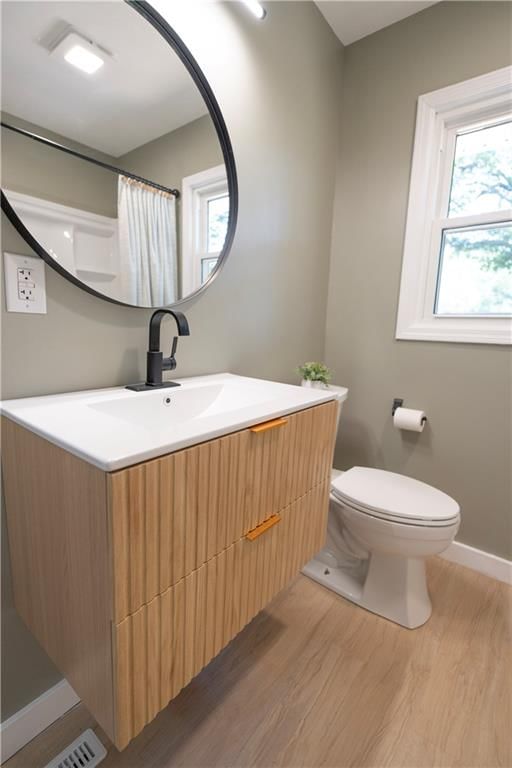 Photo 21 of 38 - 9012 E 75th Street