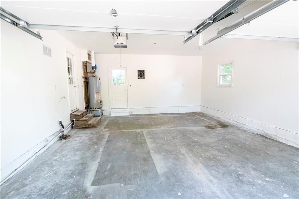 Photo 28 of 38 - 9012 E 75th Street