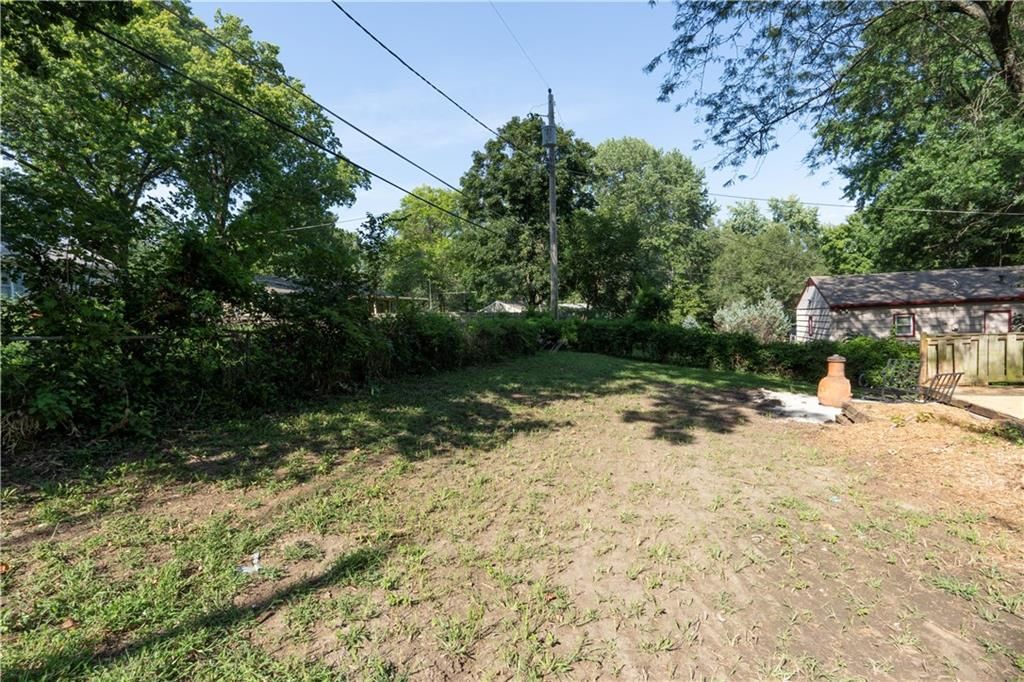 Photo 30 of 38 - 9012 E 75th Street