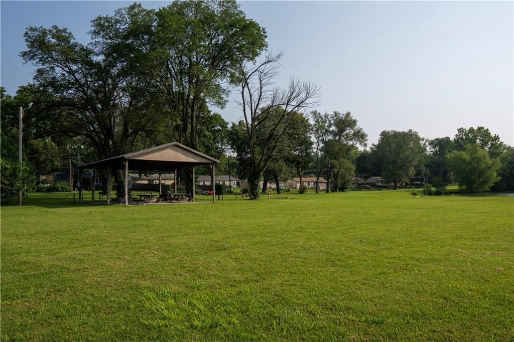 Photo 36 of 38 - 9012 E 75th Street