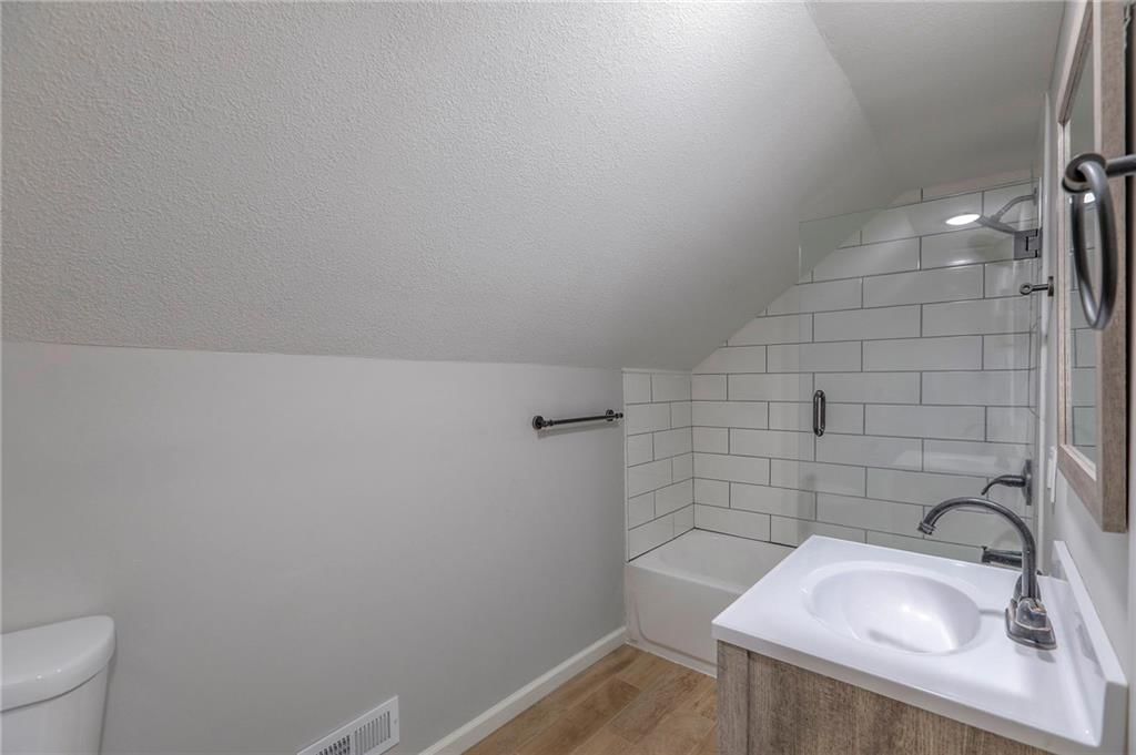 917 E 77th Street — photo 27