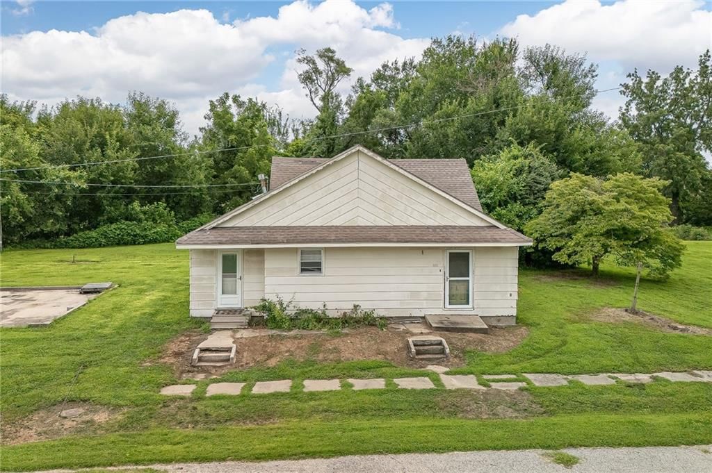 401 N 4th Street, Elwood, KS