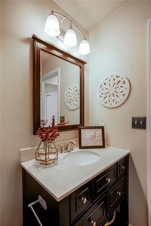 Photo 16 of 28 - 6414 W 82nd Street