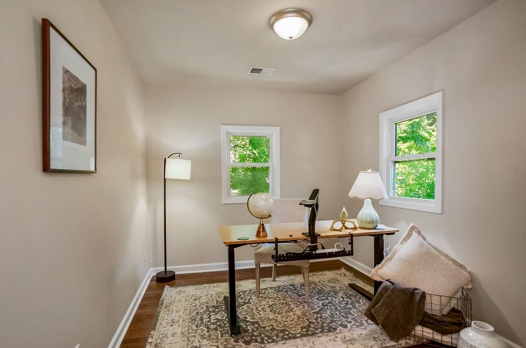Photo 21 of 28 - 6414 W 82nd Street