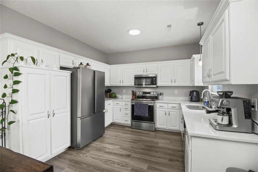 700 SW Bobcat Street — photo 6