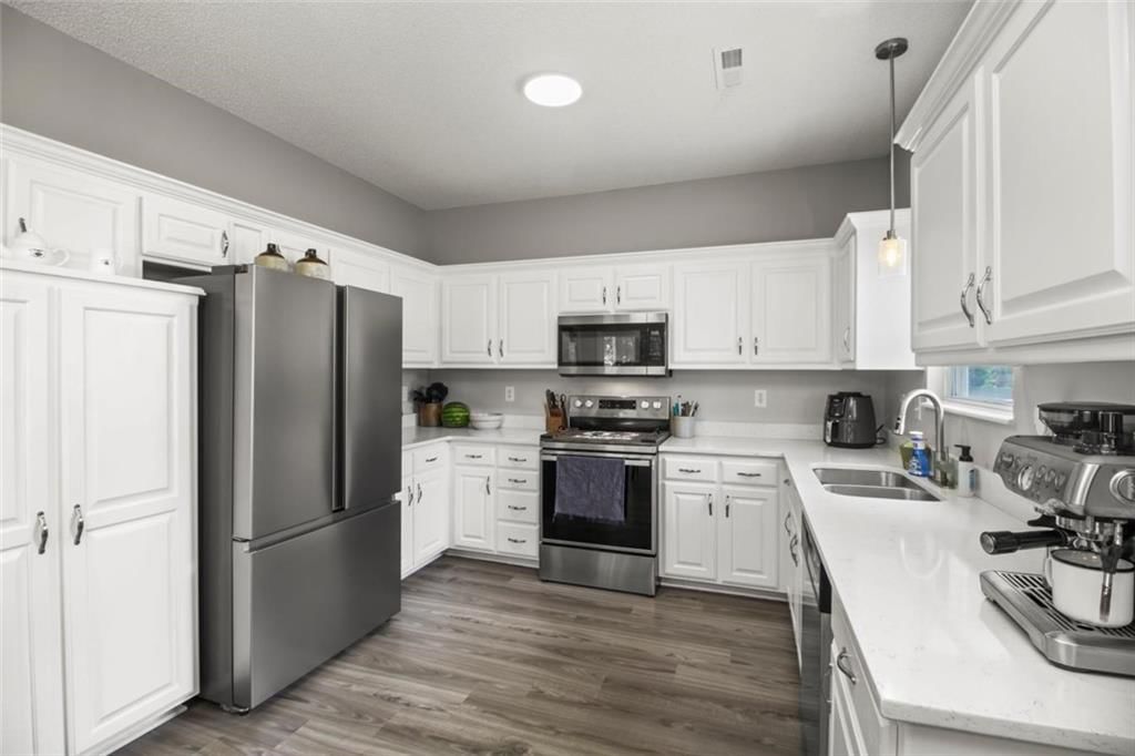 700 SW Bobcat Street — photo 8