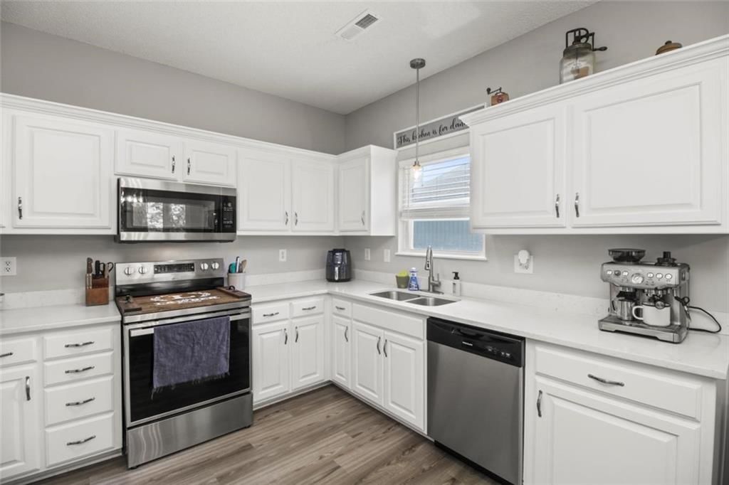 700 SW Bobcat Street — photo 9