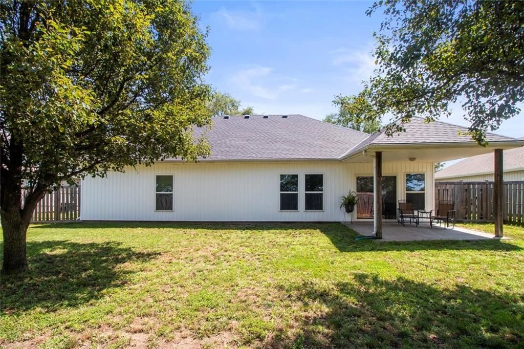 700 SW Bobcat Street — photo 20
