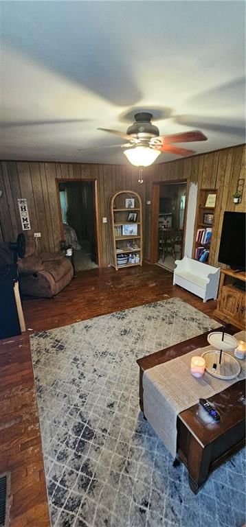 106 W Cedar Street — photo 8