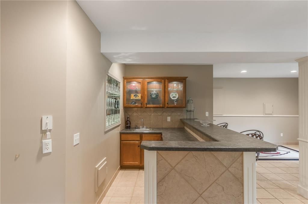 1121 Redwood Place — photo 41