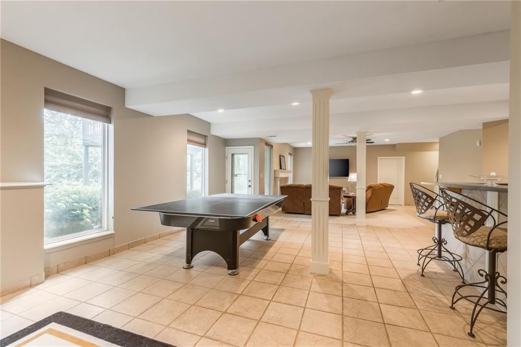 1121 Redwood Place — photo 43