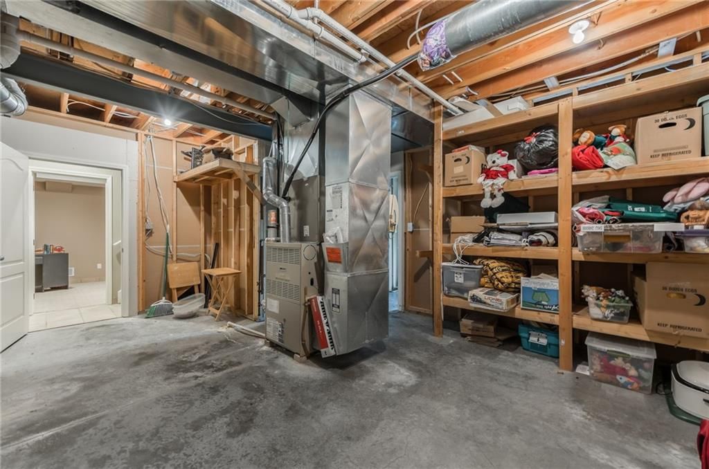 1121 Redwood Place — photo 46